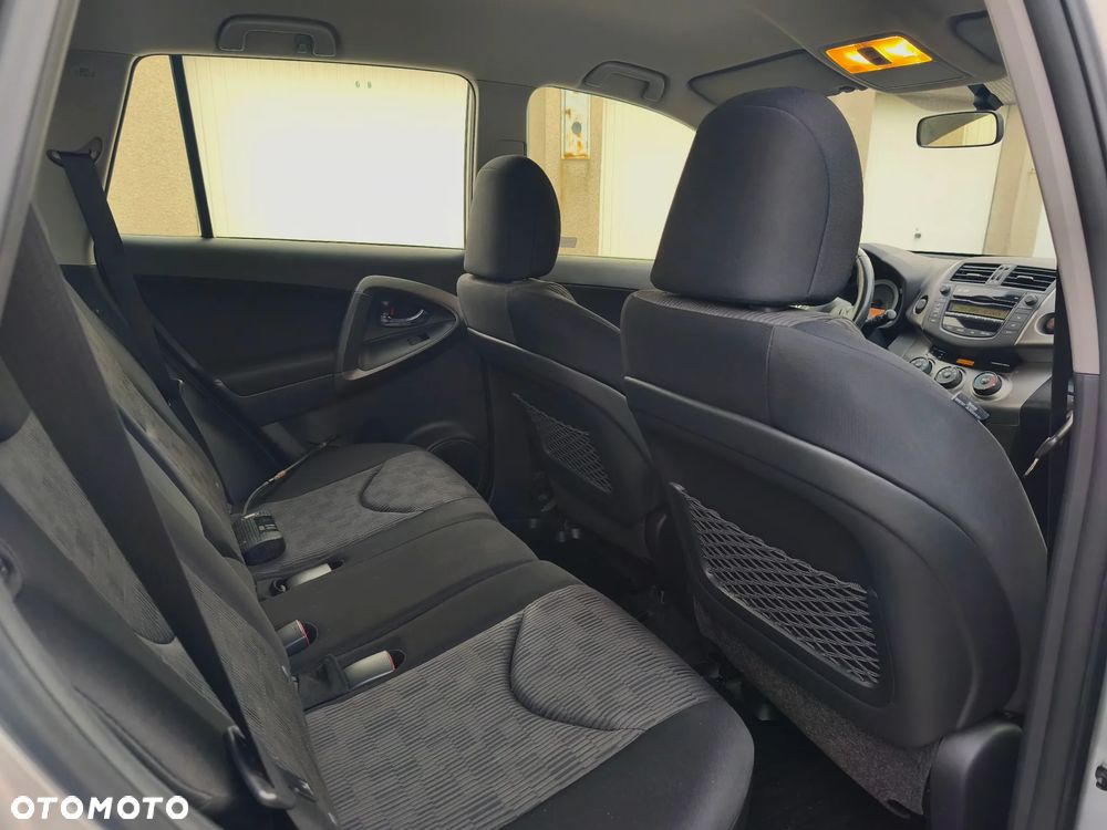 Toyota RAV4 2.0 VVT-i Luna 4x2 - 14