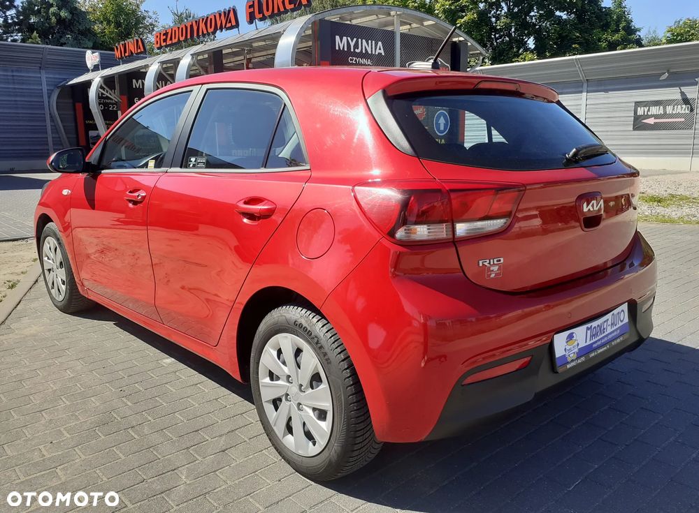 Kia Rio - 3