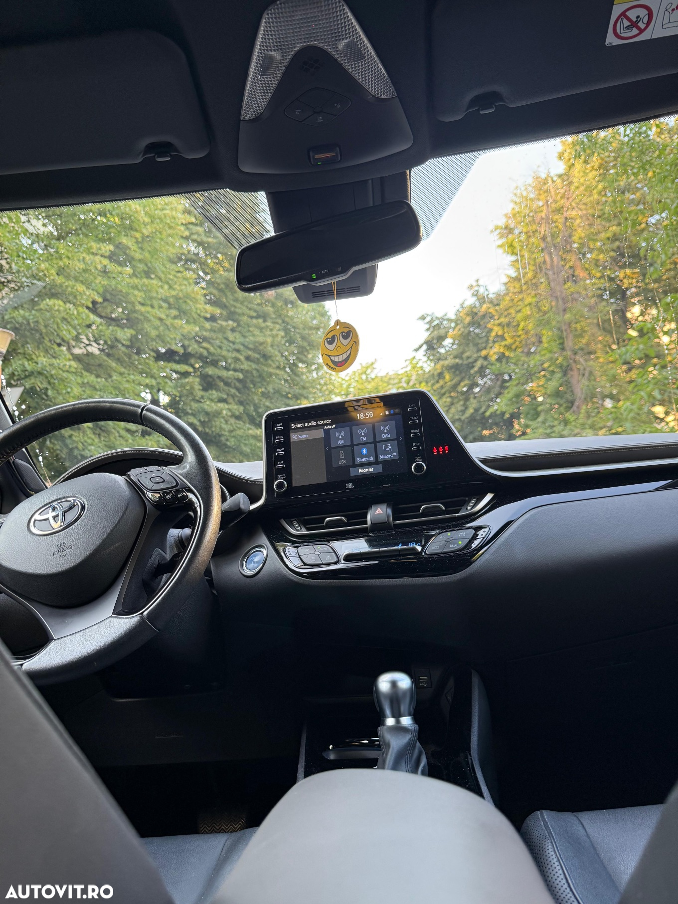 Toyota C-HR 2.0 HSD 184 CP 4x2 CVT Classy Bi-Tone - 13