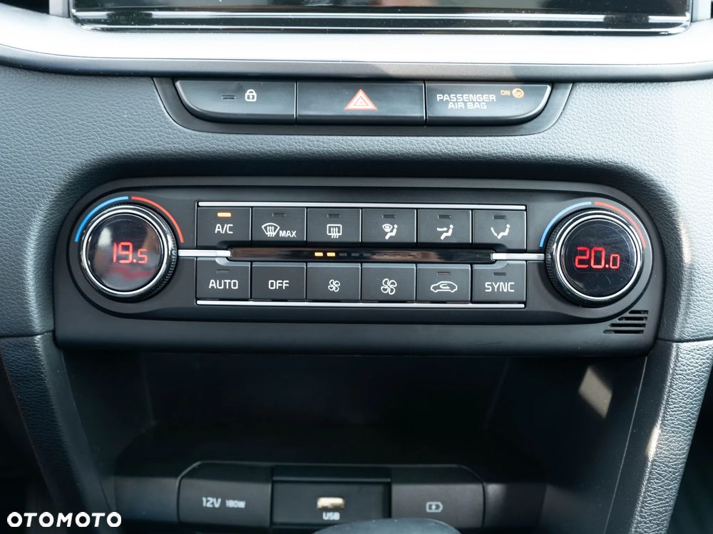 Kia Ceed 1.5 T-GDI M DCT - 32