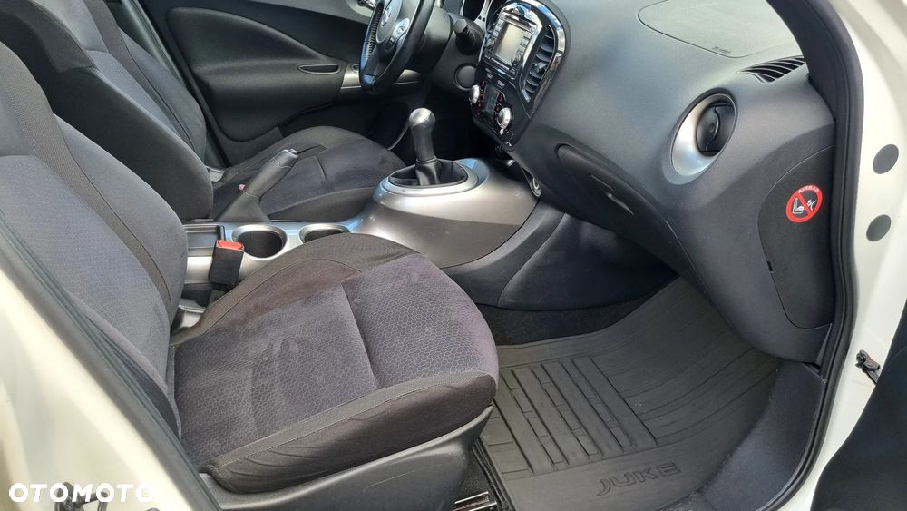 Nissan Juke 1.6 Tekna S&S - 11