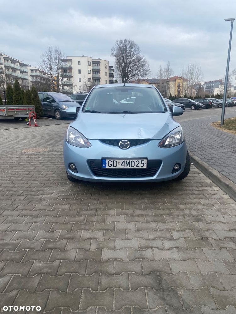Mazda 2 - 4