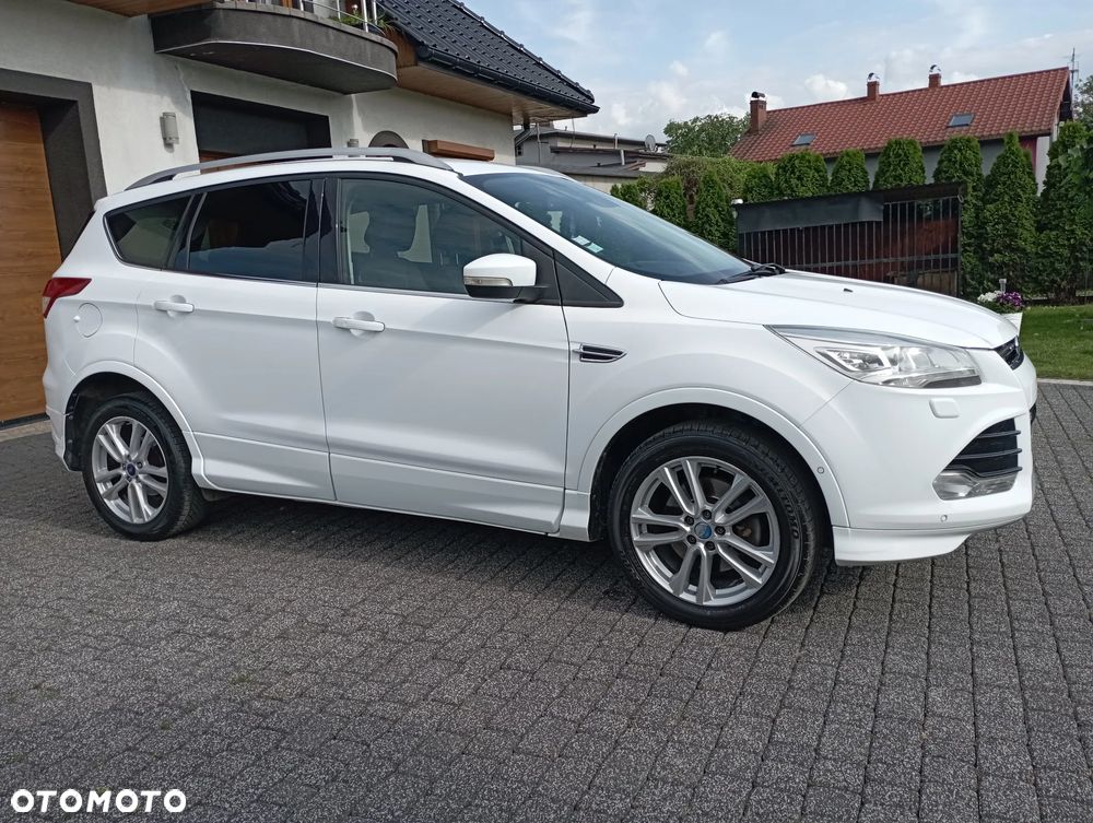 Ford Kuga 2.0 TDCi 4x4 Titanium - 19
