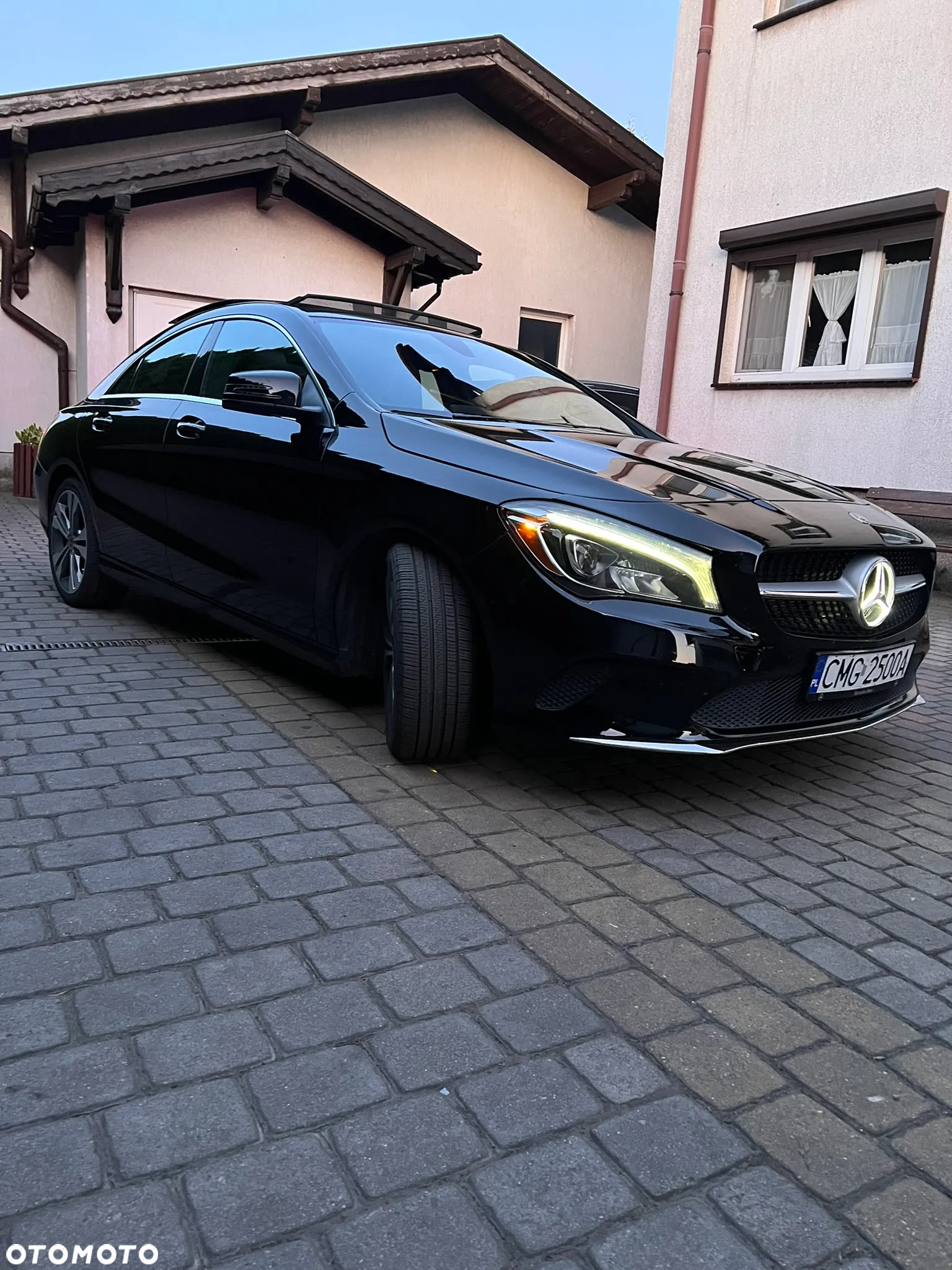 Mercedes-Benz CLA 250 7G-DCT - 4