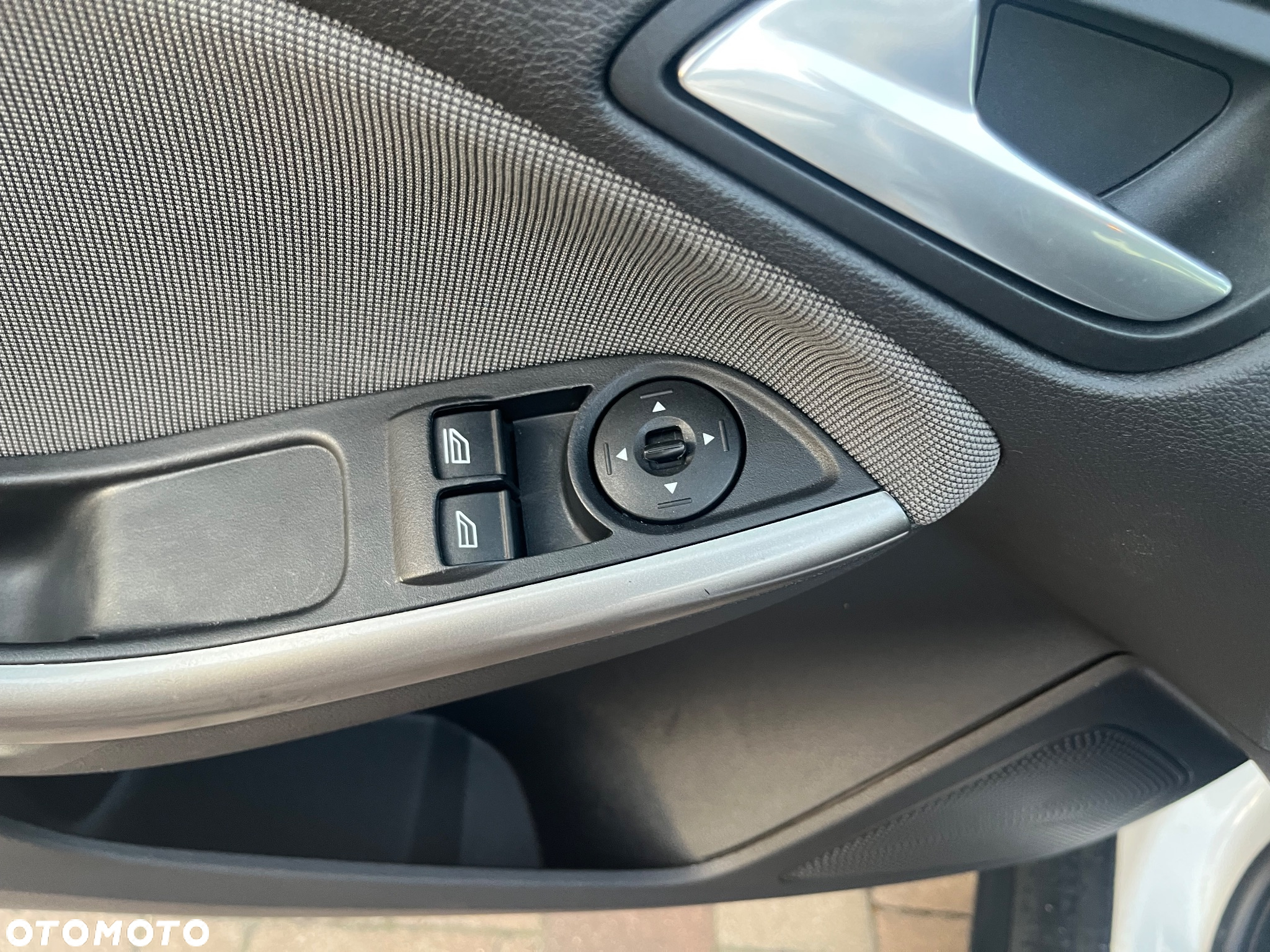 Ford Focus 1.0 EcoBoost Start-Stopp-System COOL&CONNECT - 12