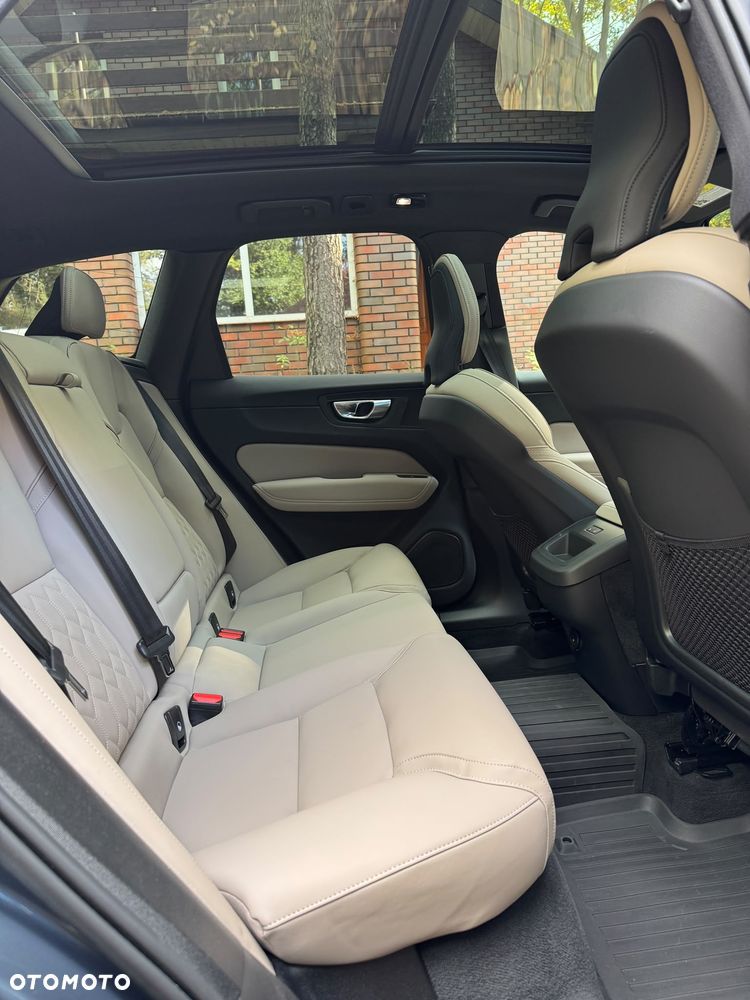 Volvo XC 60 - 16