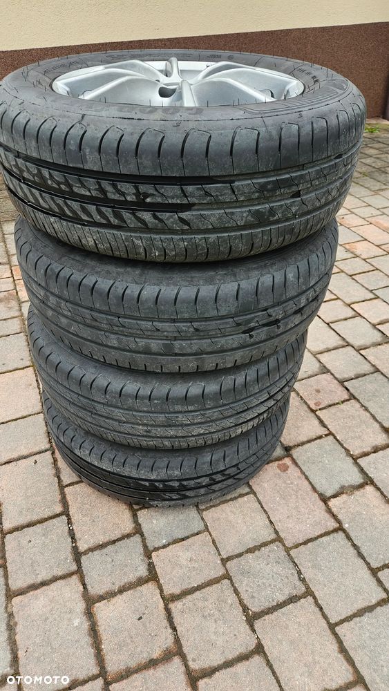 Komplet felgi razem z oponami letnie - 8