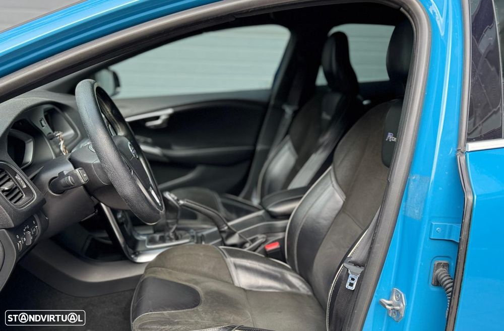 Volvo V40 D2 R Design - 7