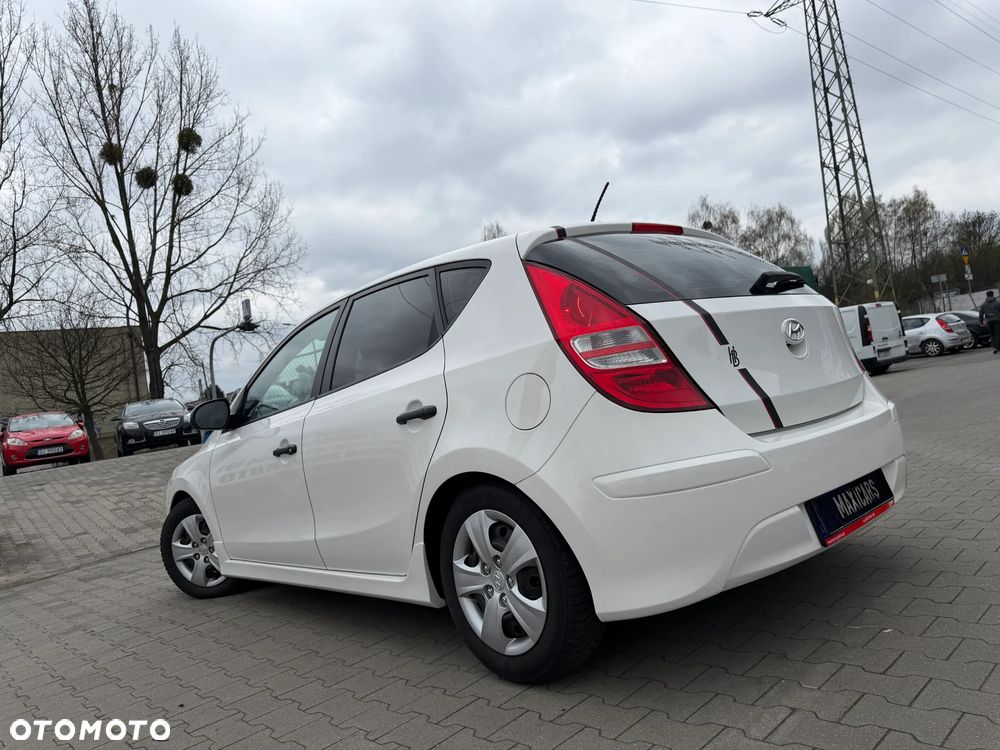 Hyundai i30 1.4 Comfort - 9