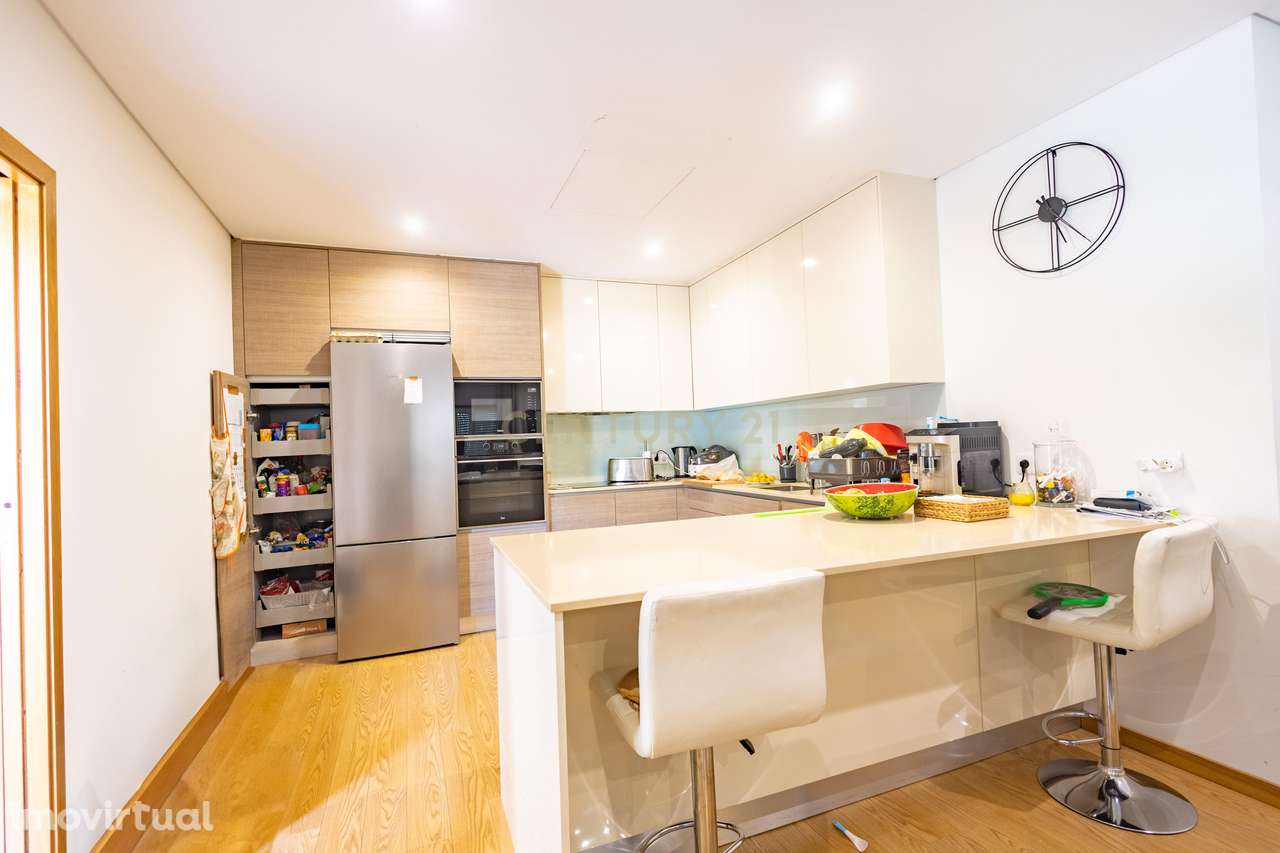 Moradia Renovada em Marco de Canaveses com restaurante no piso inferio - Grande imagem: 4/28