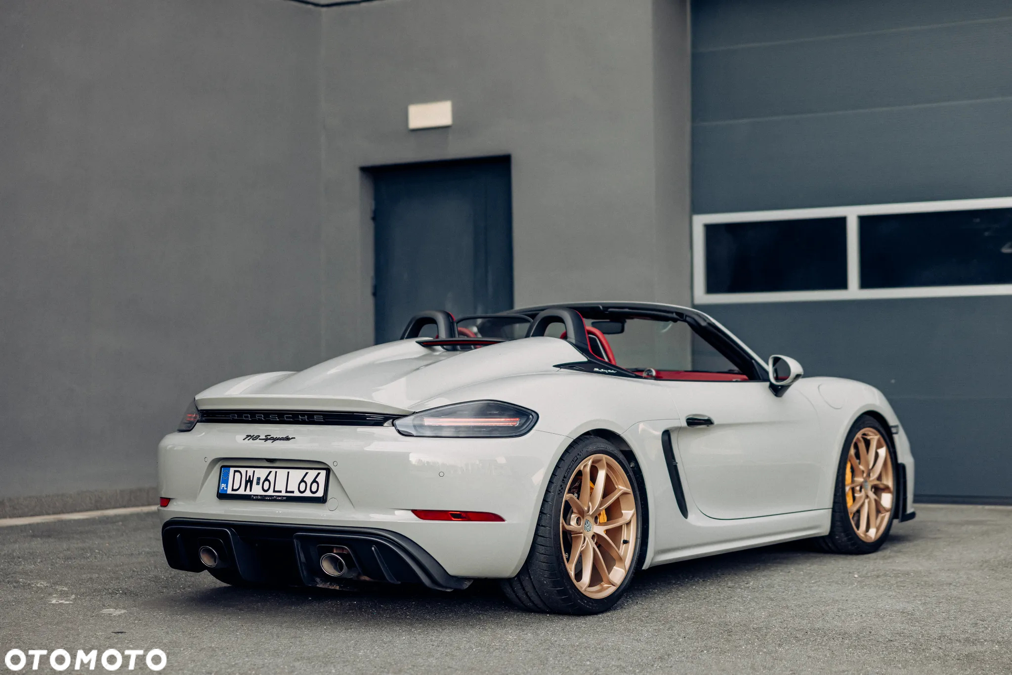 Porsche 718 Spyder - 5
