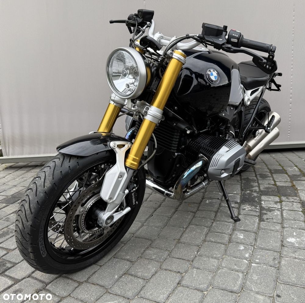 BMW R - 19