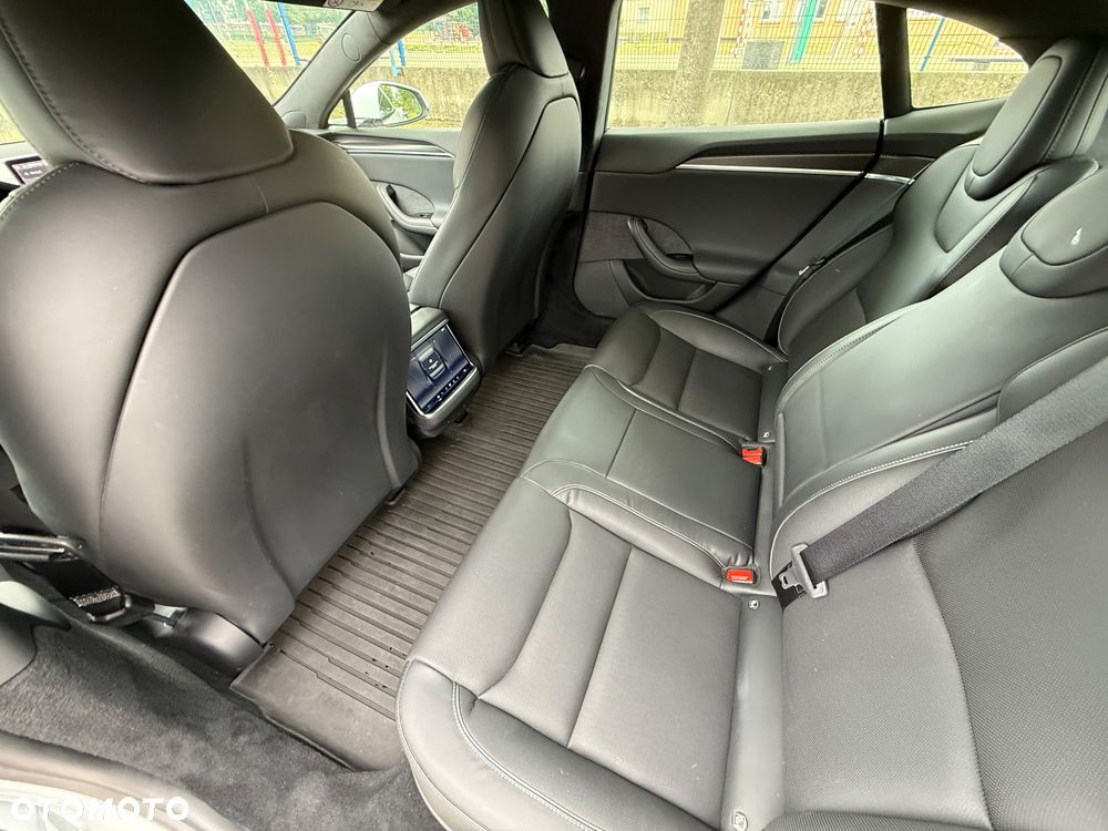Tesla Model S Plaid - 13