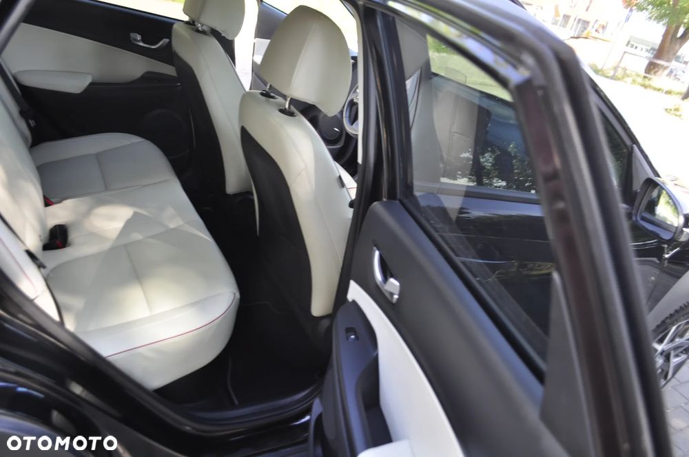 Hyundai Kona 1.6 GDI Hybrid Executive DCT - 21