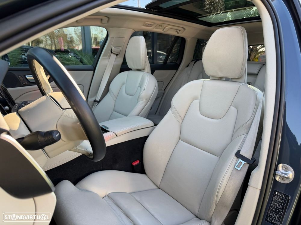 Volvo V60 2.0 T6 AWD TE Plus Bright - 19