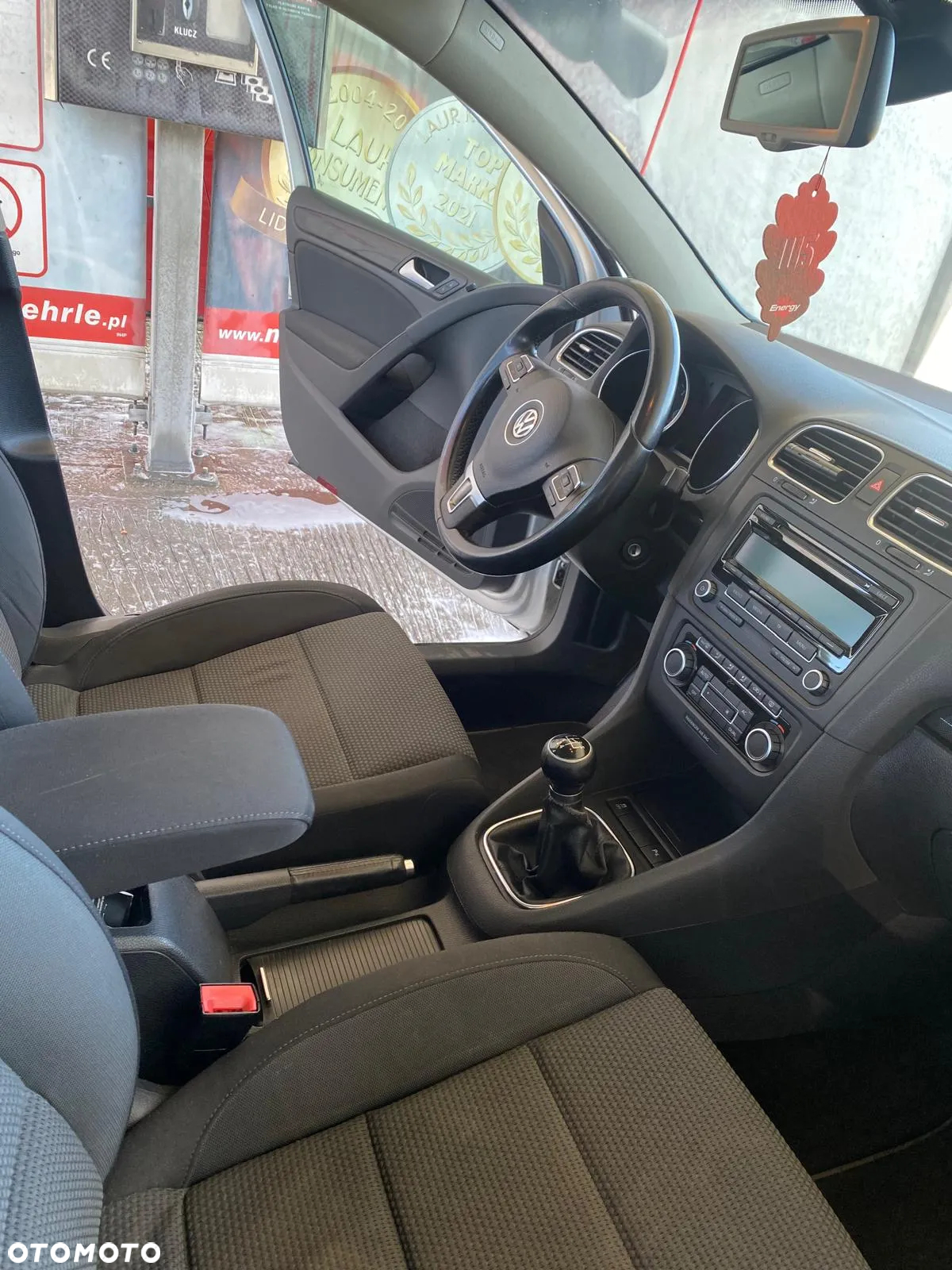 Volkswagen Golf VI 1.6 TDI Comfortline - 8
