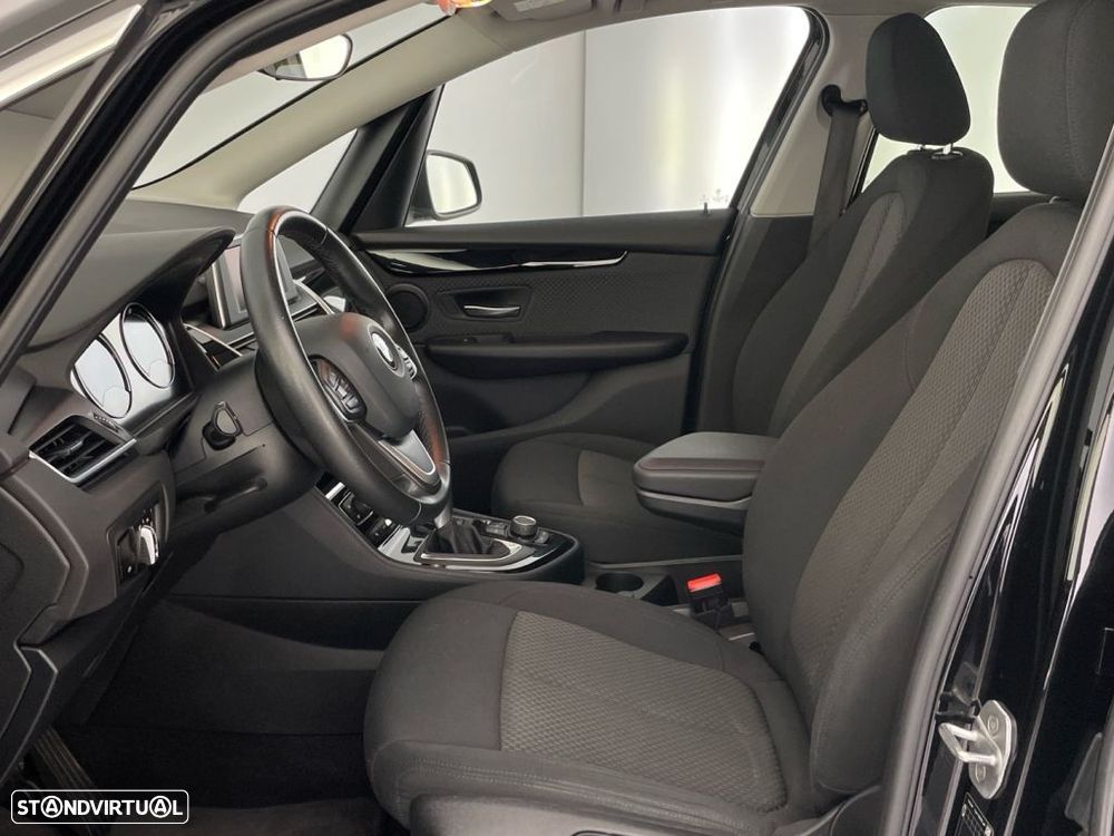 BMW 225xe Active Tourer Pack M - 11