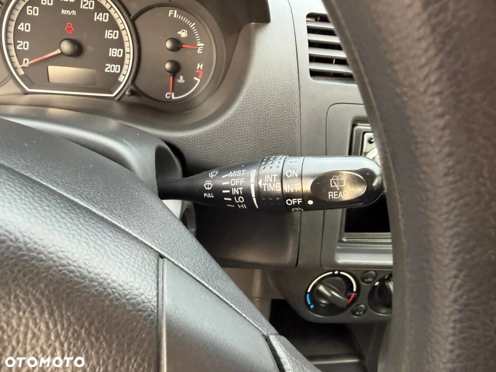 Suzuki Swift - 12