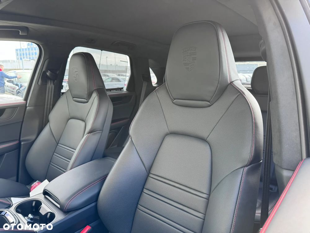 Porsche Cayenne - 13