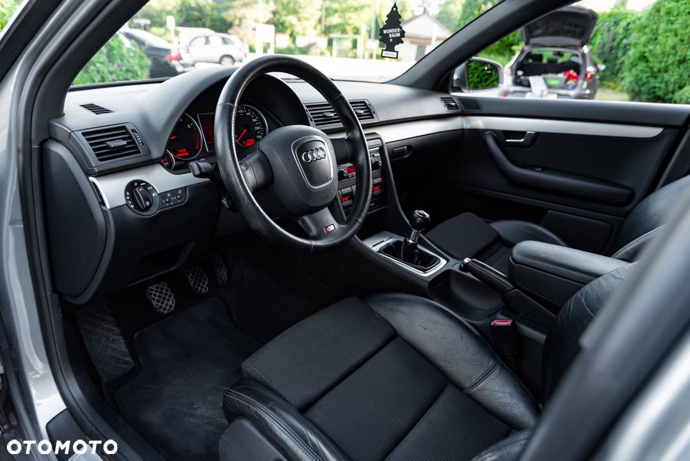 Audi A4 Avant 1.8T - 12