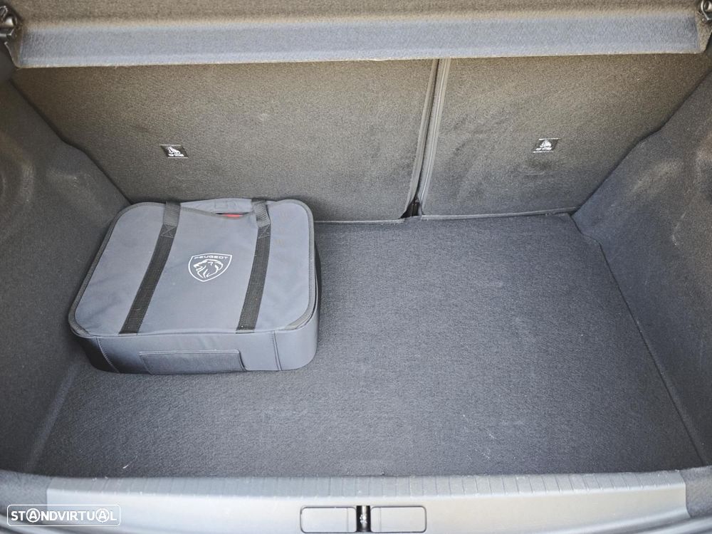 Peugeot e-208 51 kWh Allure - 33