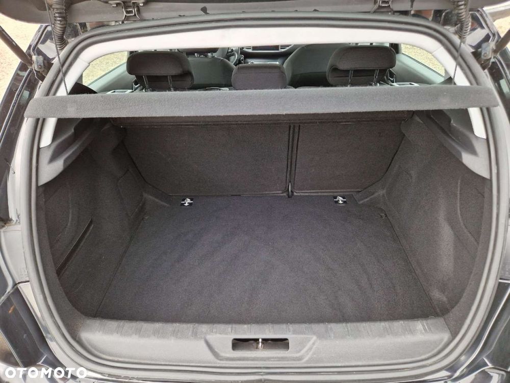 Peugeot 308 - 16