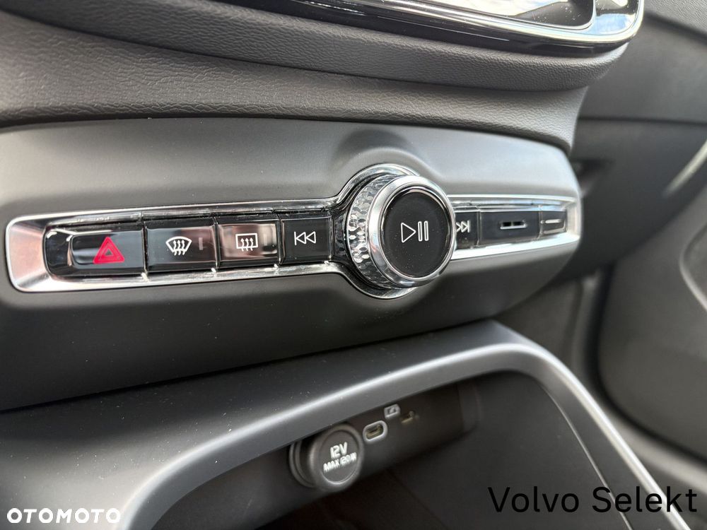 Volvo XC 40 - 15