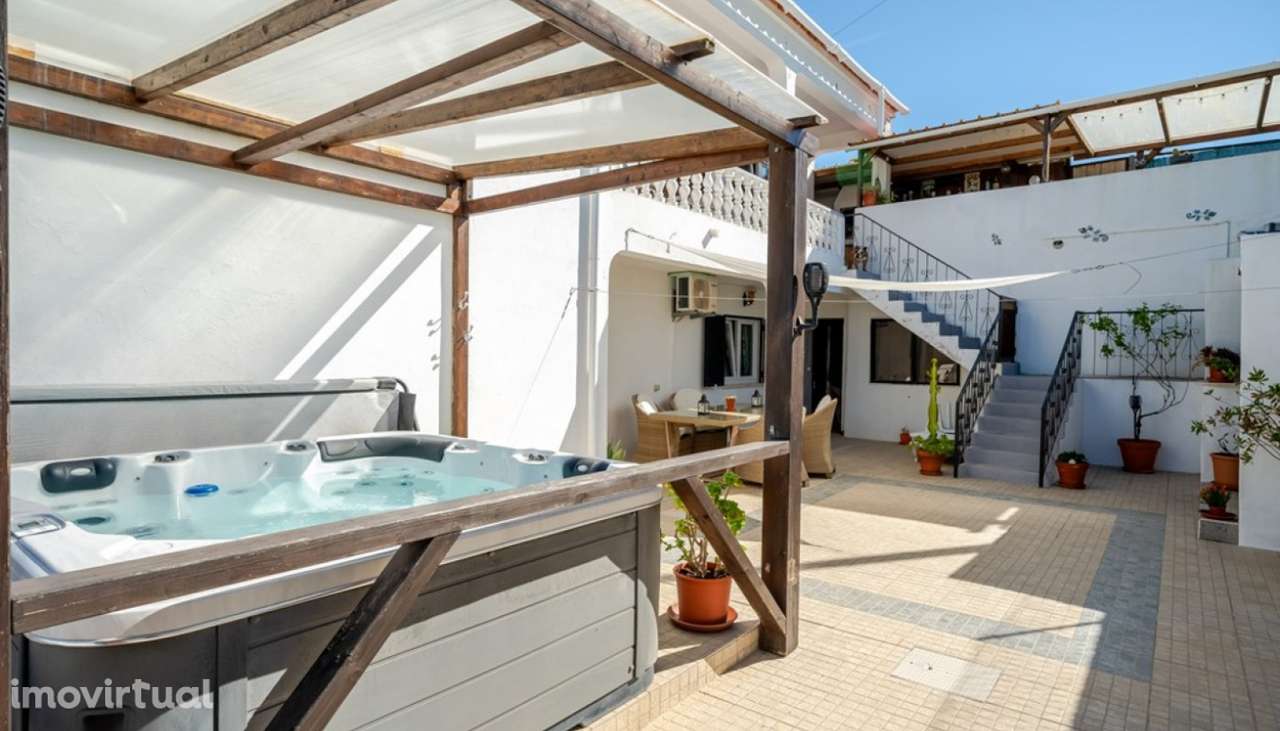 Moradia independente V5 à venda em Boliqueime, Algarve - Grande imagem: 3/33