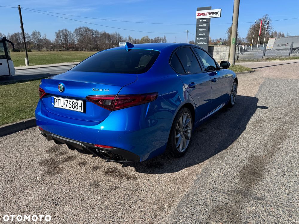 Alfa Romeo Giulia 2.0 Turbo Veloce Q4 - 12