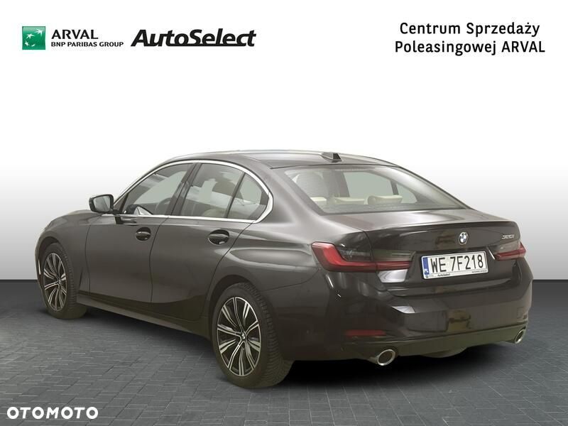 BMW Seria 3 320i - 4