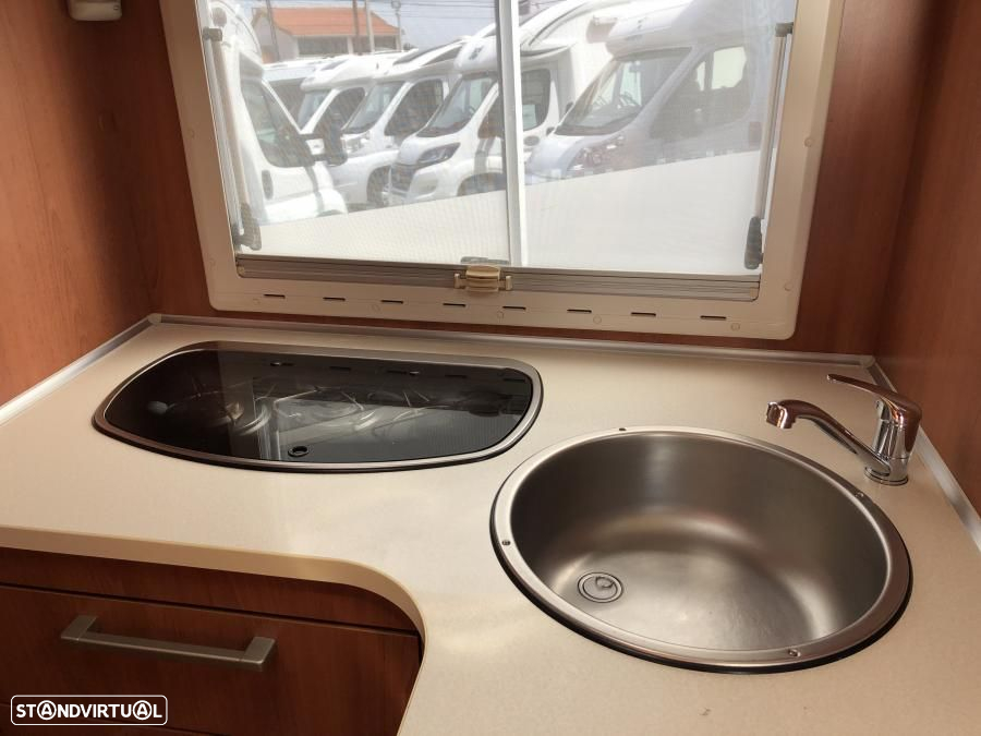 Laika Serie X X713r cama central - 28