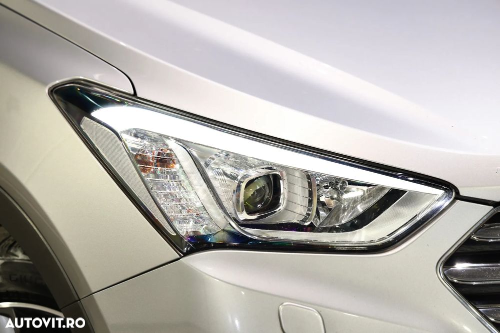 Hyundai Santa Fe 2.2 CRDi 4WD Automatik Premium - 36