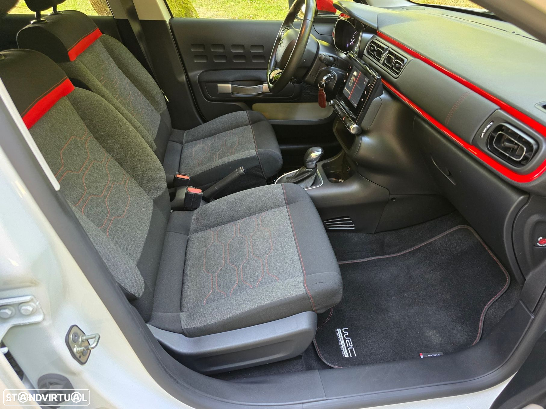 Citroën C3 1.2 PureTech Shine EAT6 - 25