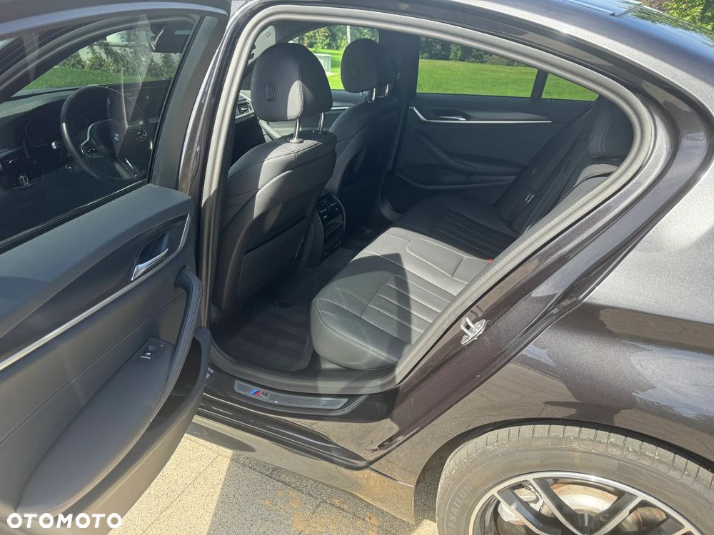 BMW Seria 5 520d xDrive MHEV Sport - 9