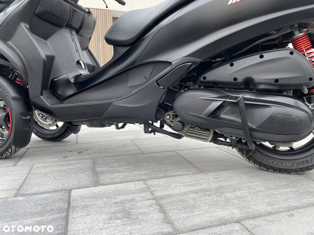 Piaggio MP-3 - 4