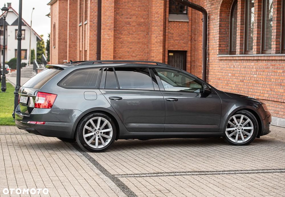 Skoda Octavia 2.0 TDI SCR 4x4 Style DSG - 16