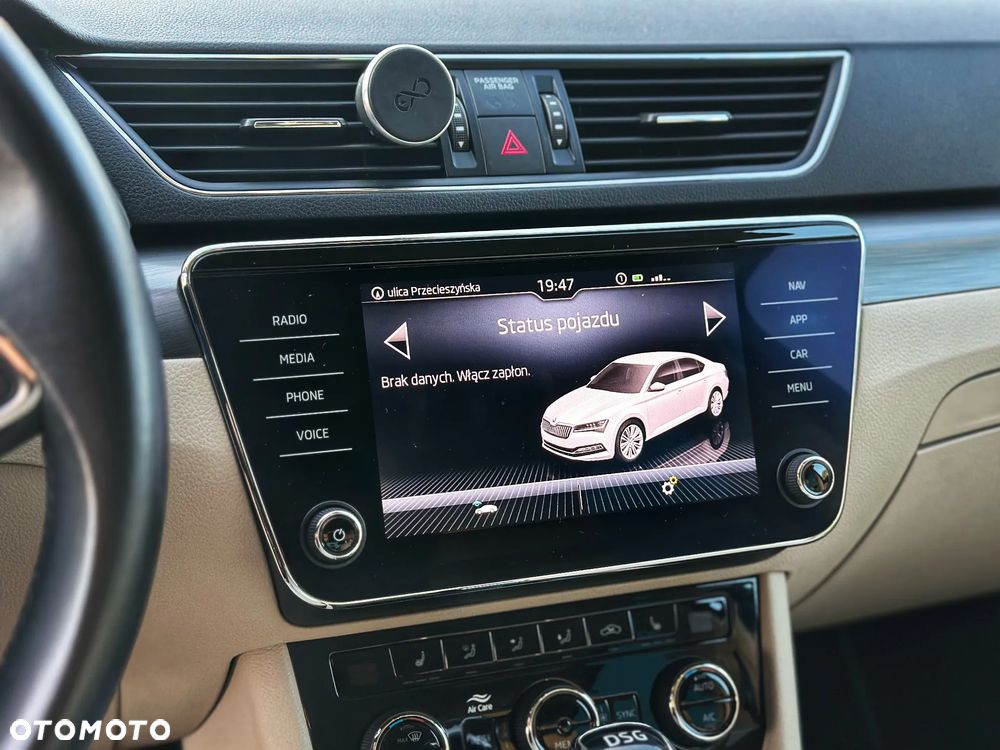 Skoda Superb 2.0 TDI SCR Style DSG - 9