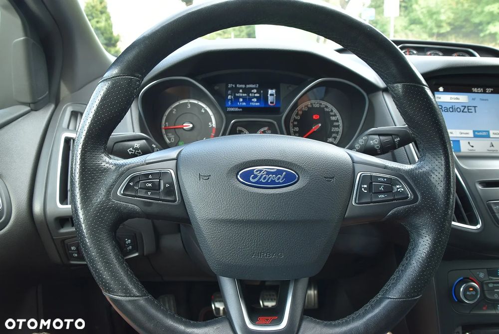 Ford Focus SW 2.0 TDCi ST - 27