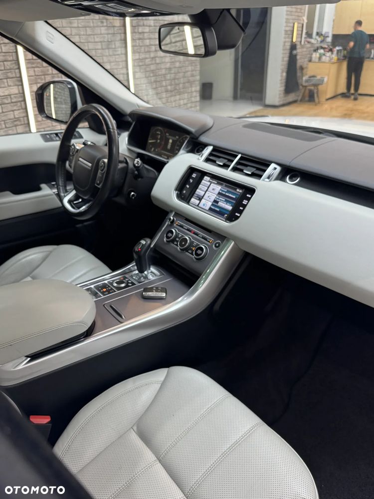 Land Rover Range Rover Sport - 11