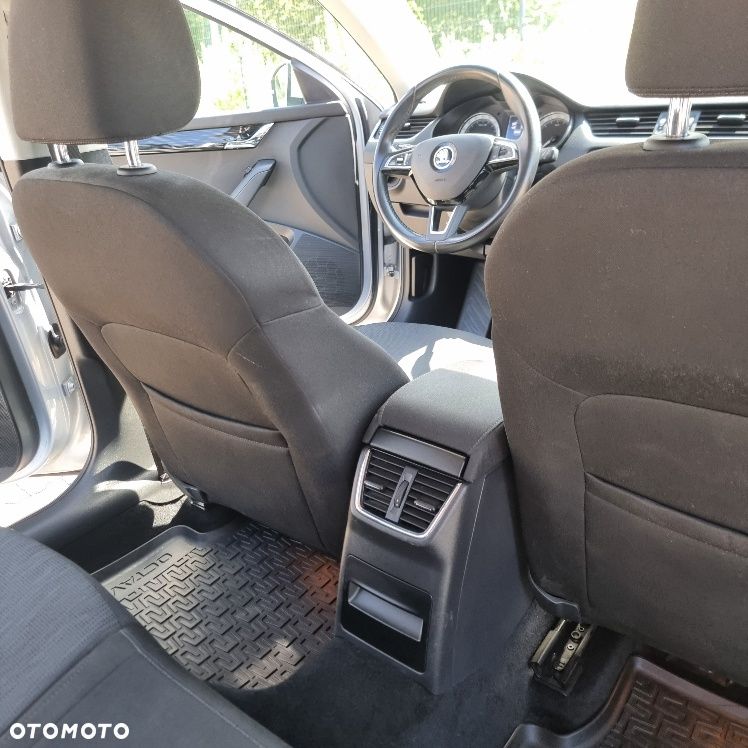 Skoda Octavia 2.0 TDI SCR Style - 25