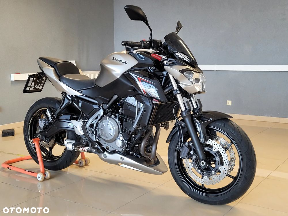 Kawasaki Z 650 - 6