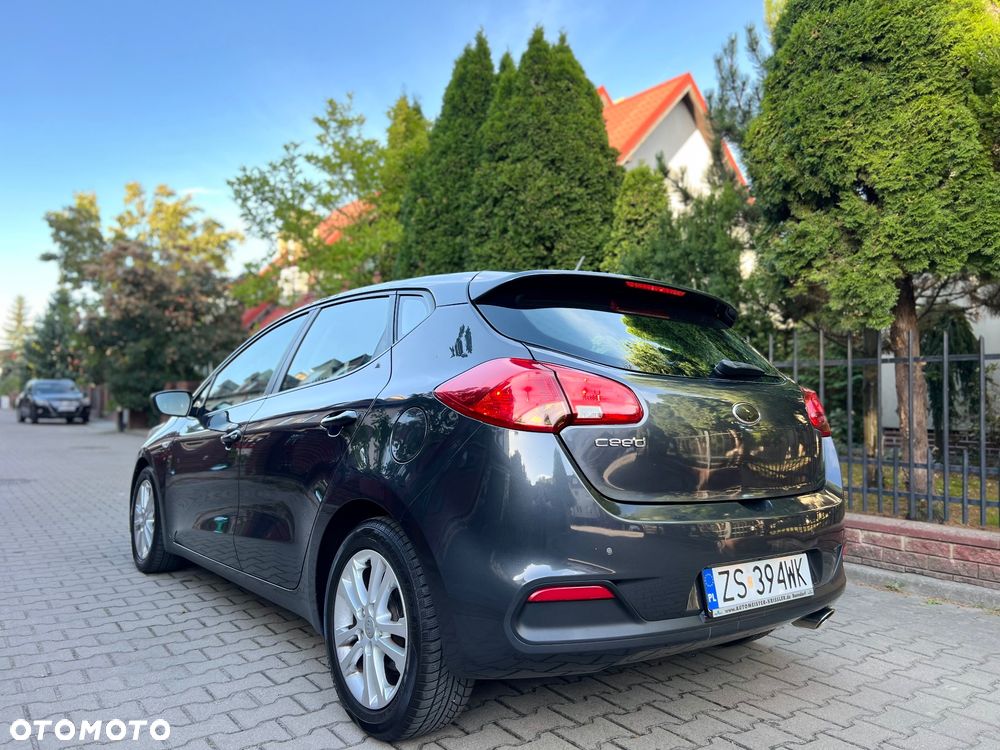 Kia Ceed 1.4 L - 9