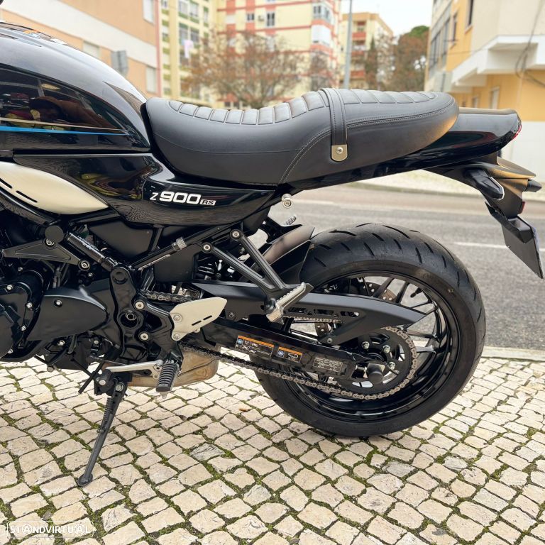 Kawasaki Z 900 RS - 17
