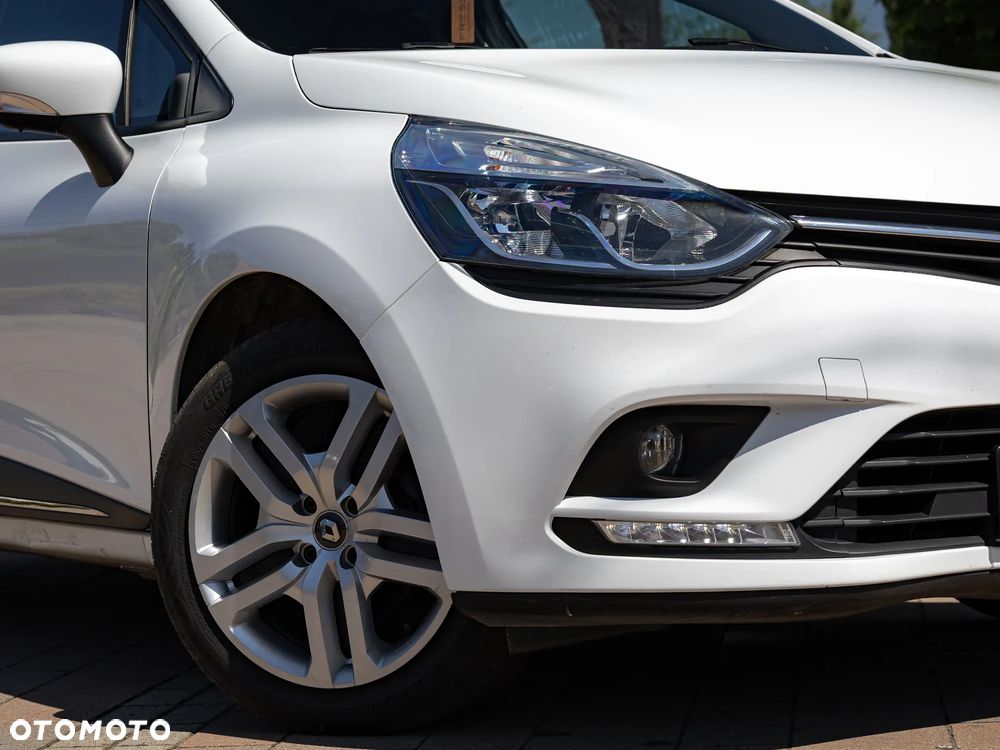 Renault Clio - 17