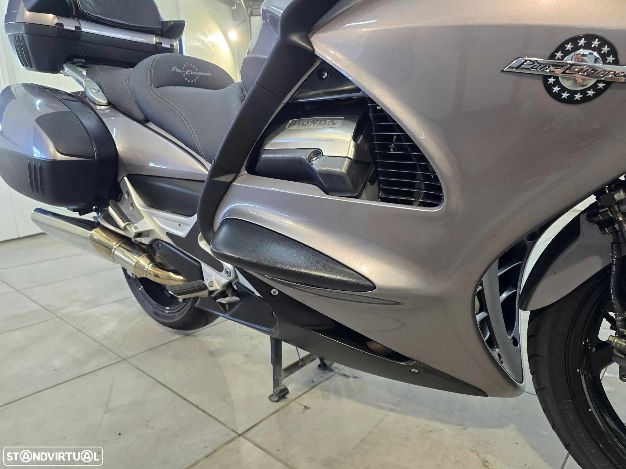 Honda Pan European ABS - 41