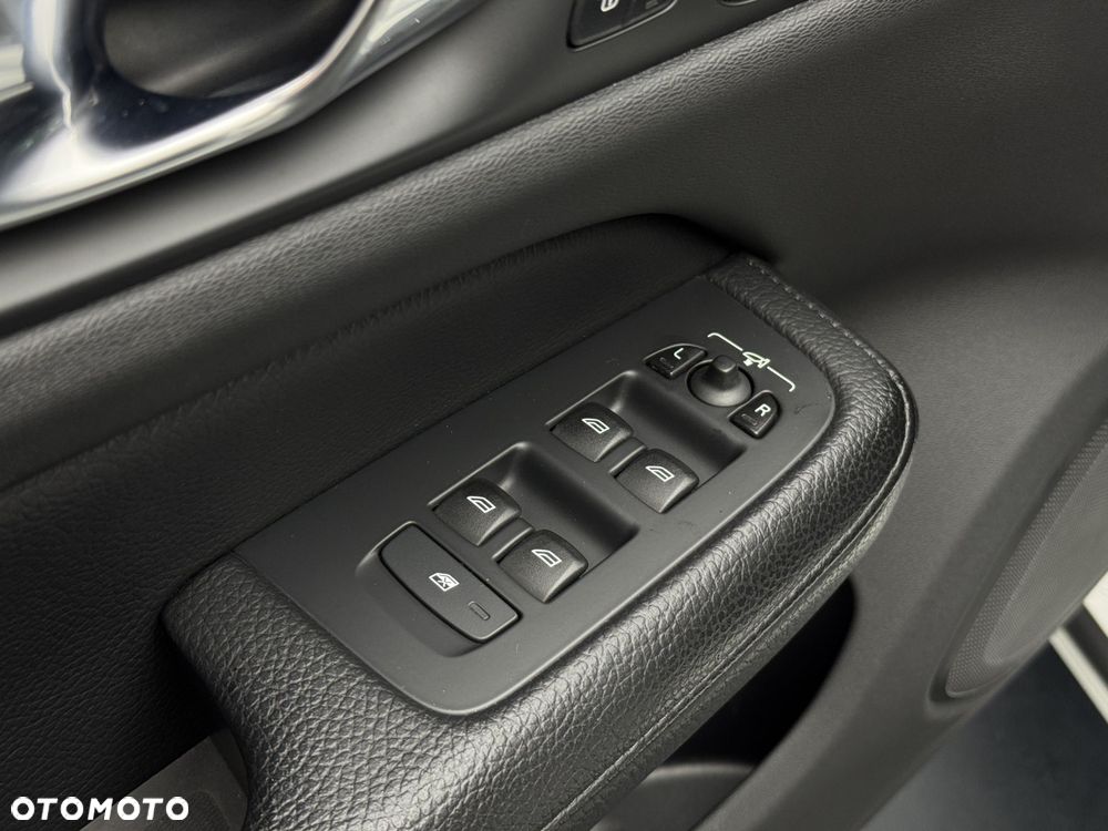 Volvo V60 D4 Inscription - 23