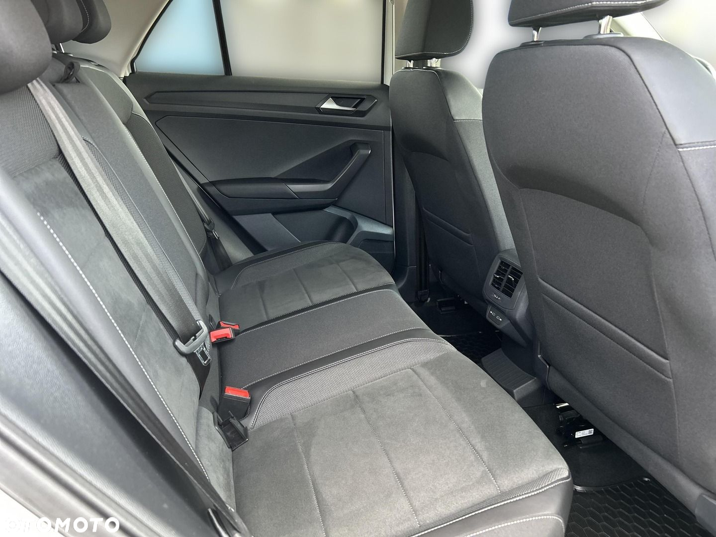 Volkswagen T-Roc 1.5 TSI Style DSG - 11
