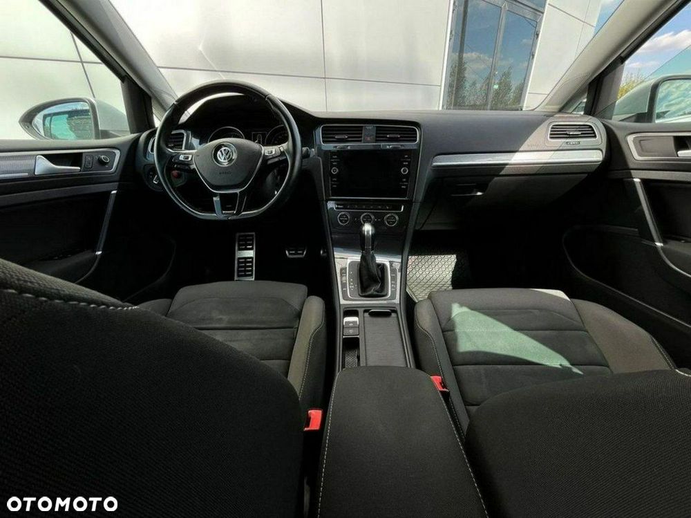 Volkswagen Golf - 7