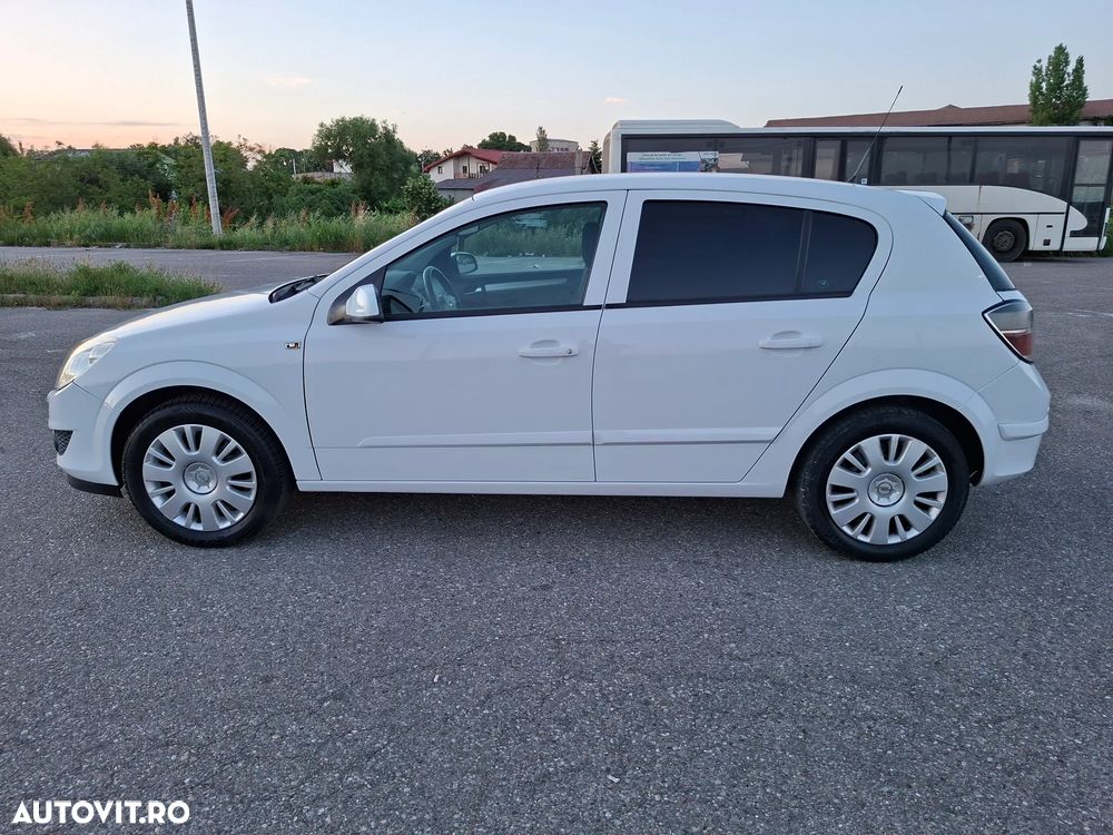 Opel Astra - 2