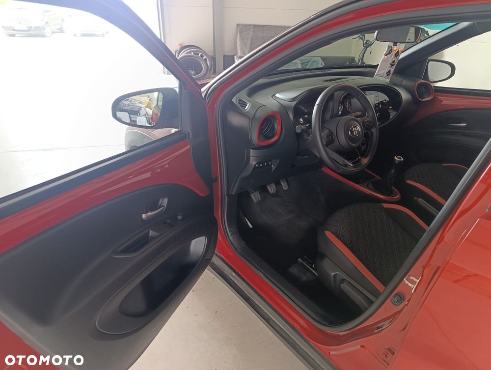 Toyota Aygo X Teamplayer - 5